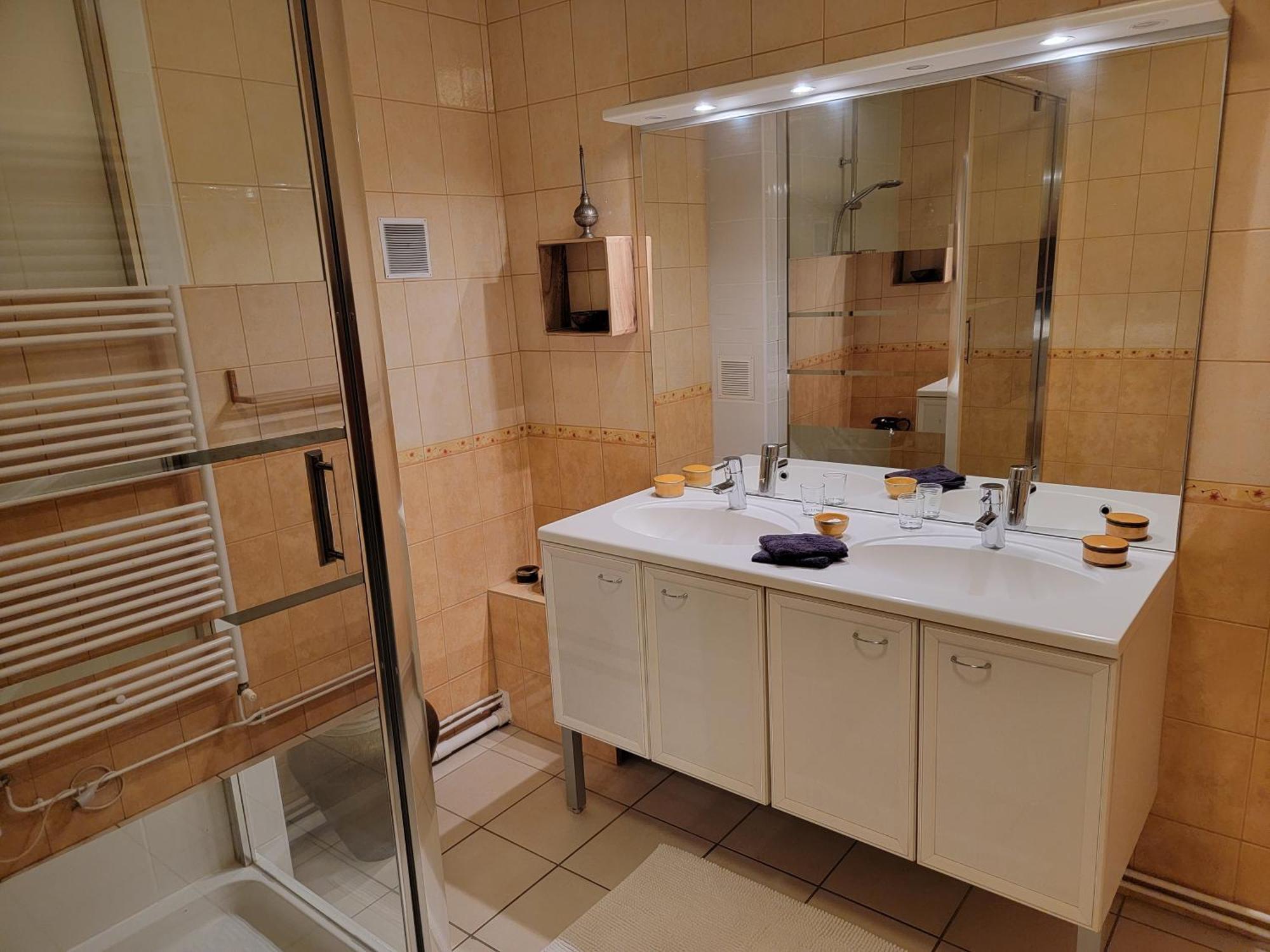 Domaine Bassy Hotel Saint-Gengoux-de-Scisse Ngoại thất bức ảnh