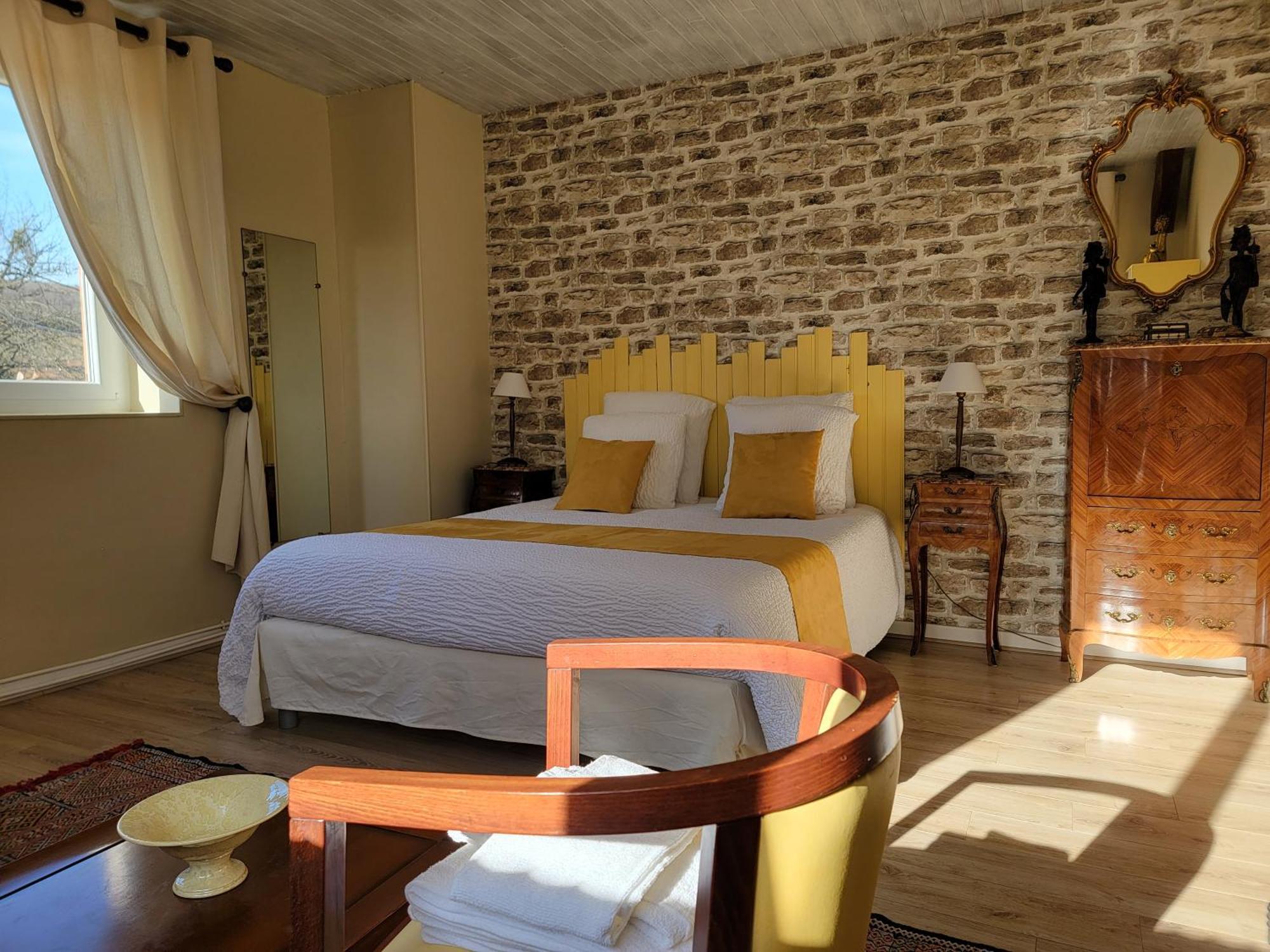 Domaine Bassy Hotel Saint-Gengoux-de-Scisse Ngoại thất bức ảnh