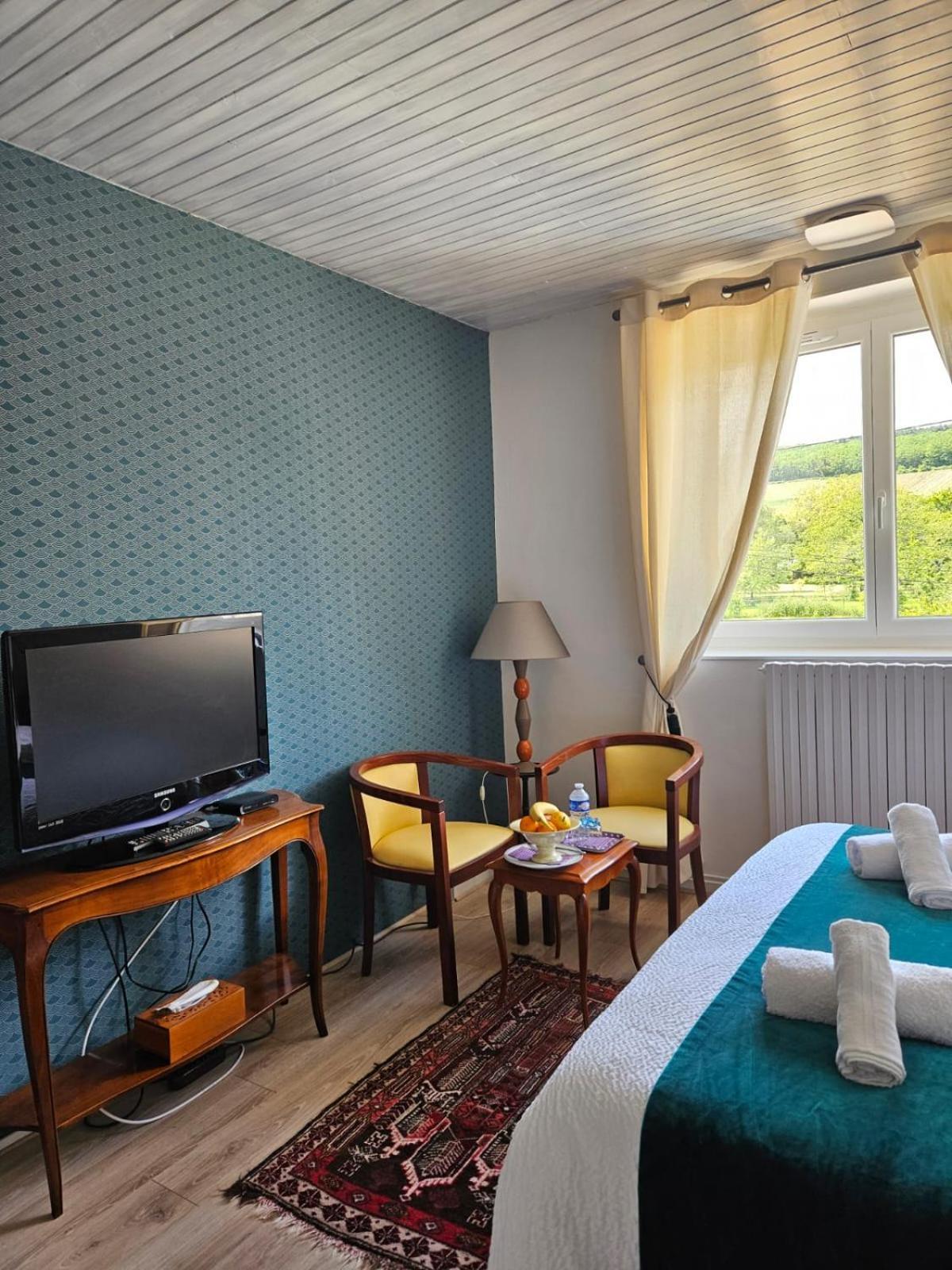Domaine Bassy Hotel Saint-Gengoux-de-Scisse Ngoại thất bức ảnh